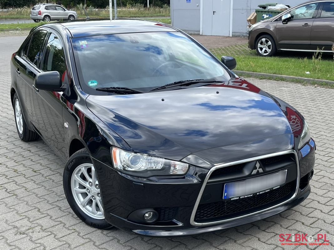 2010' Mitsubishi Lancer photo #1