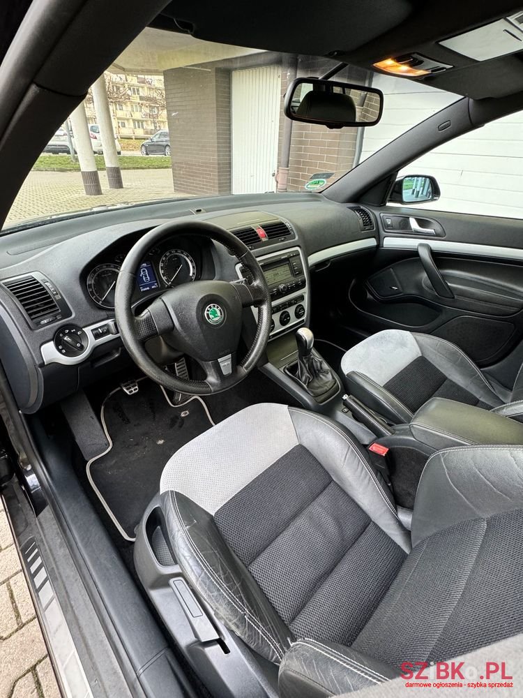 2007' Skoda Octavia Combi photo #6