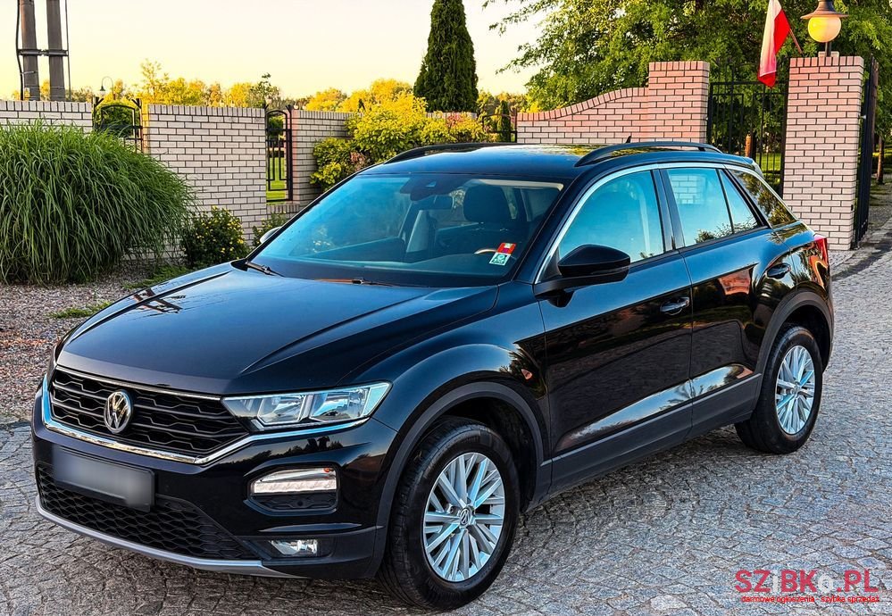 2018' Volkswagen T-Roc 1.5 Tsi Act Opf Sport photo #1