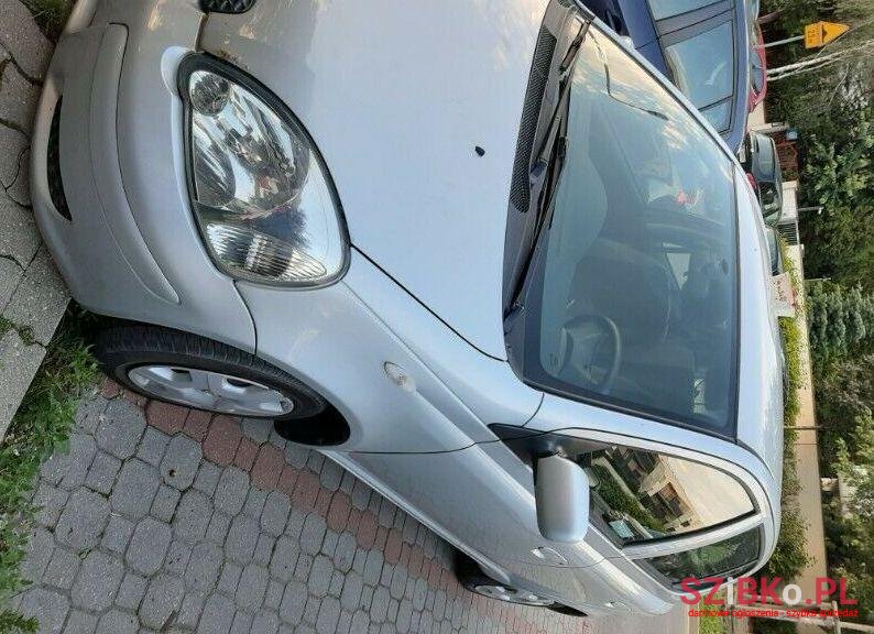 2003' Toyota Yaris photo #1