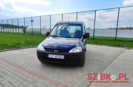2009' Opel Combo photo #1