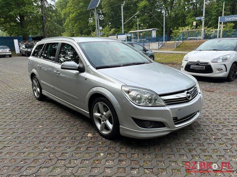 2009' Opel Astra photo #1