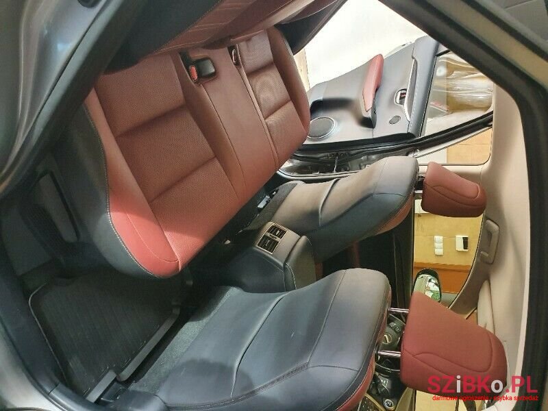 2015' Lexus NX300H photo #6