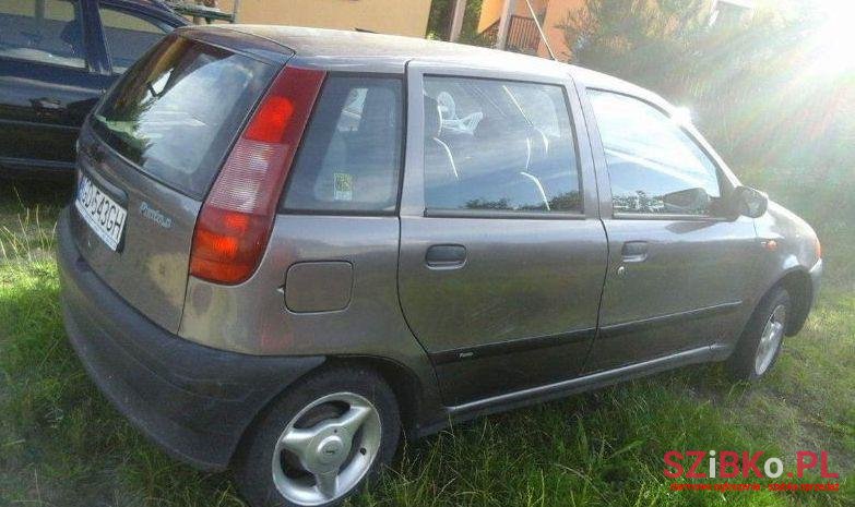 1998' Fiat Punto photo #1