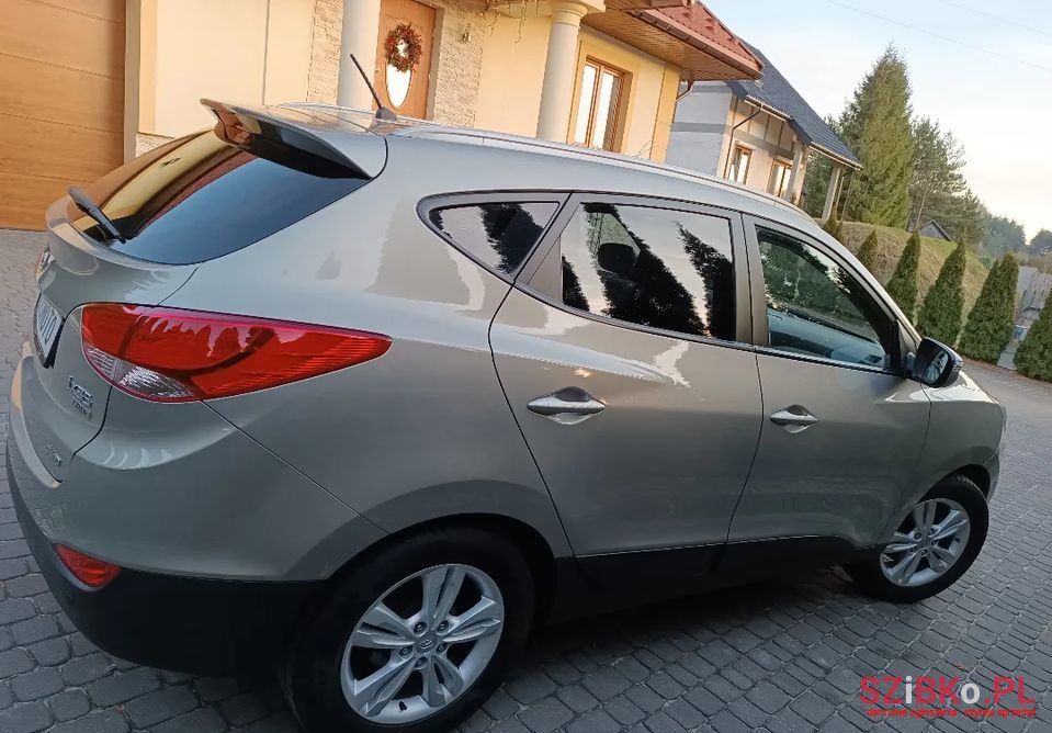 2010' Hyundai ix35 photo #4