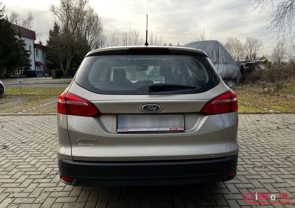 2016' Ford Focus photo #5