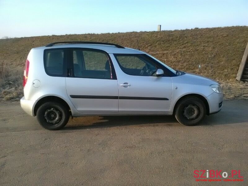 2008' Skoda Roomster photo #3