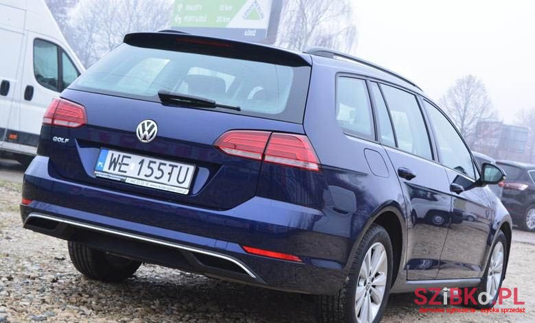 2018' Volkswagen Golf photo #4