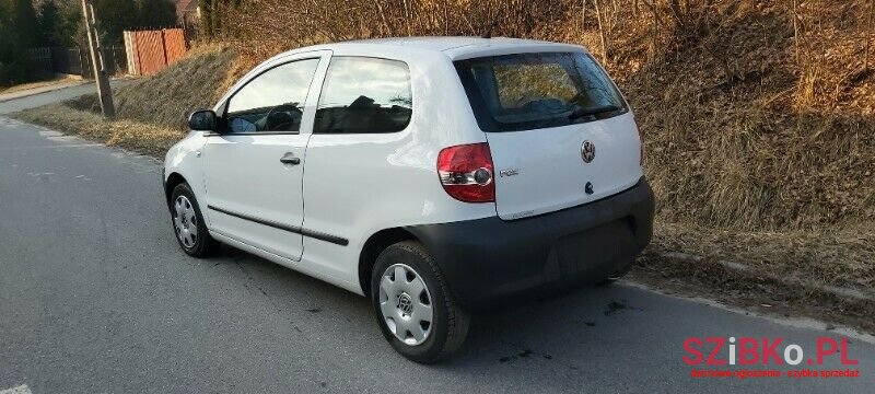 2010' Volkswagen Fox photo #4