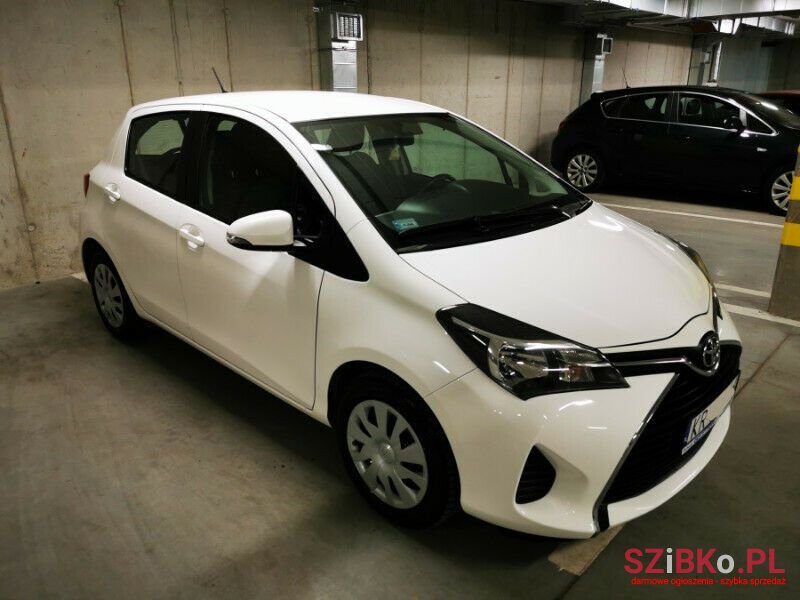 2017' Toyota Yaris photo #6