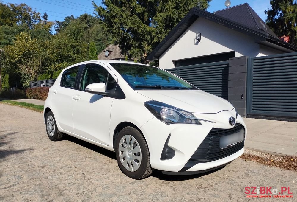 2019' Toyota Yaris photo #1