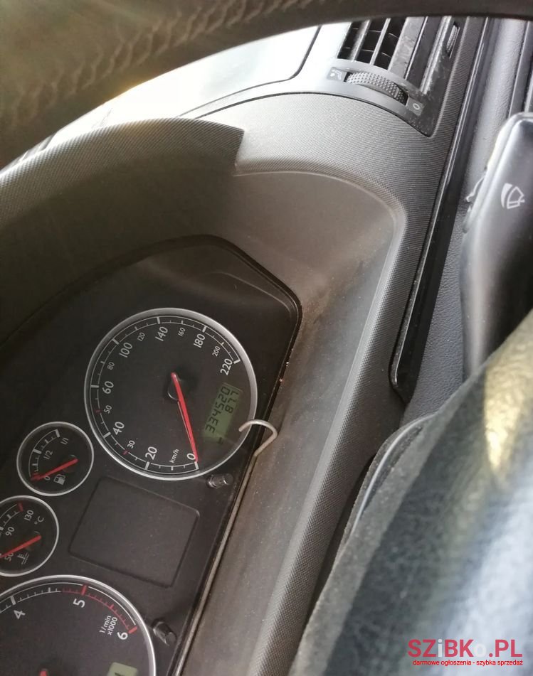 2002' Volkswagen Sharan photo #5