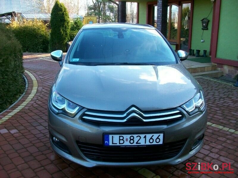 2015' Citroen C4 photo #3