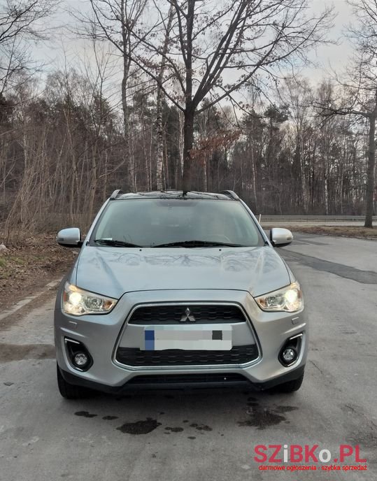 2014' Mitsubishi ASX photo #3