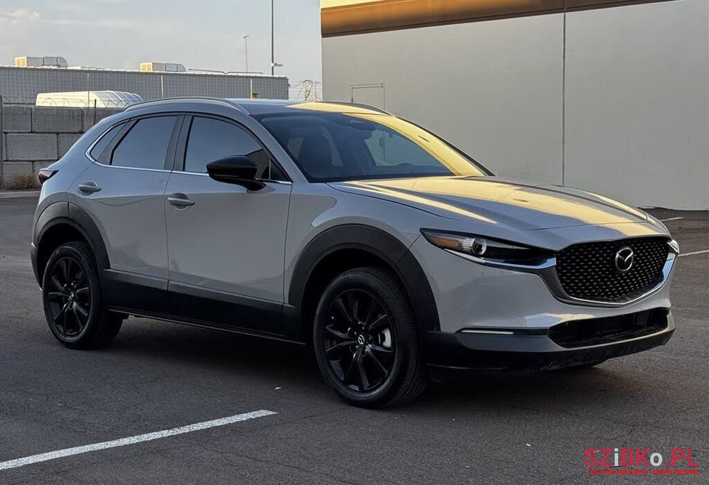 2023' Mazda CX-30 photo #2