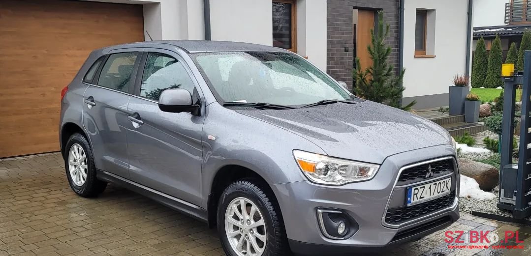 2013' Mitsubishi ASX photo #1