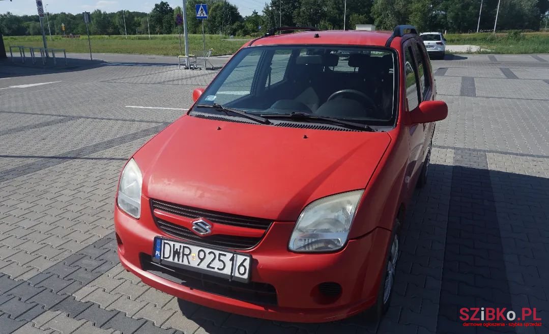 2004' Suzuki Ignis photo #3
