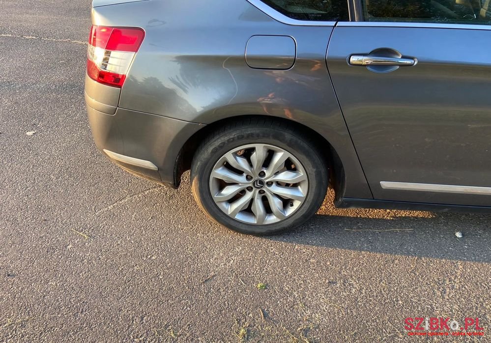 2012' Citroen C5 photo #5