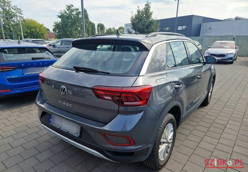 2022' Volkswagen T-Roc 1.5 Tsi Life photo #3