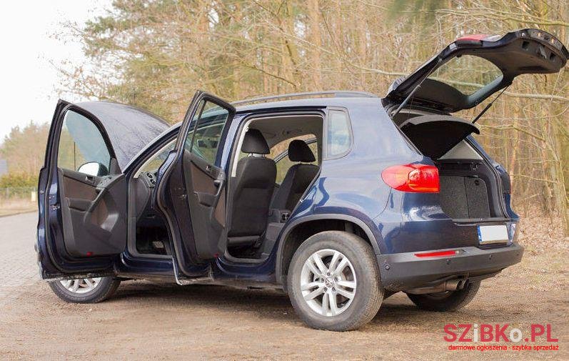 2012' Volkswagen Tiguan photo #1