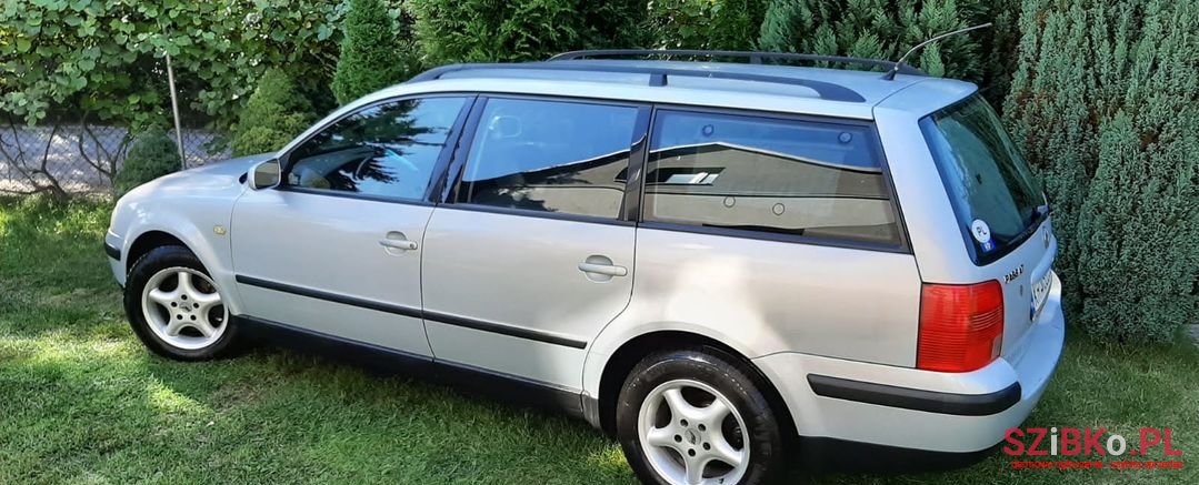 1998' Volkswagen Passat photo #6