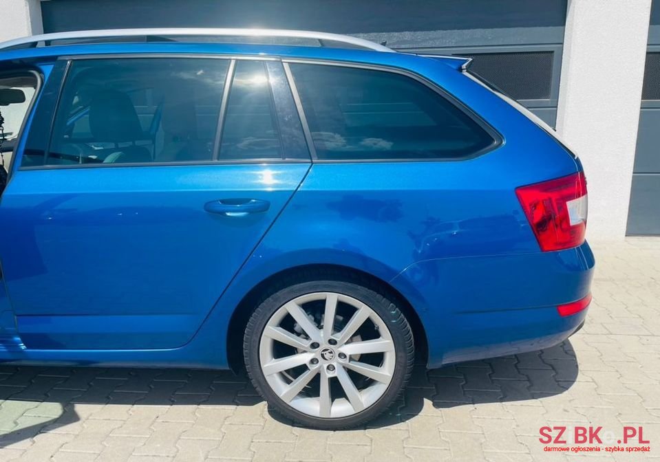 2013' Skoda Octavia photo #6