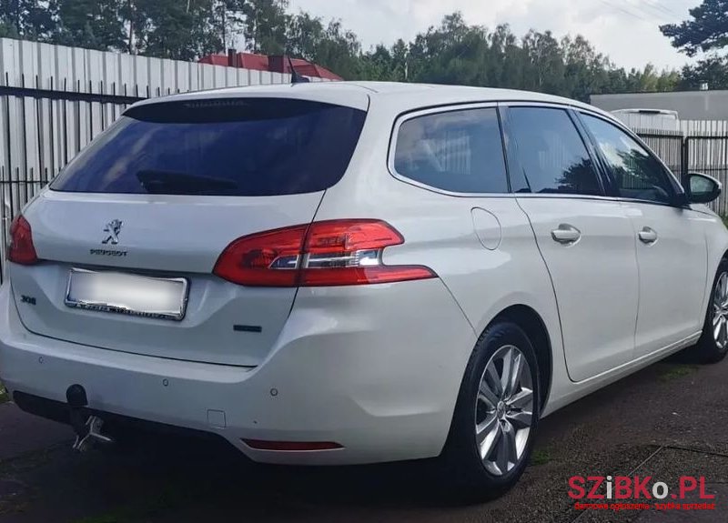 2014' Peugeot 308 photo #6