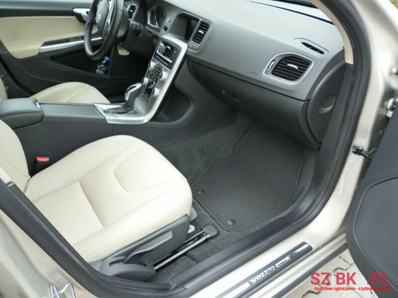 2018' Volvo S60 photo #4