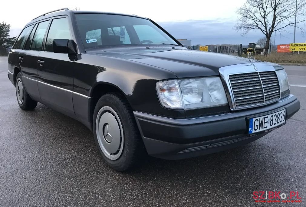 1993' Mercedes-Benz W124 photo #2