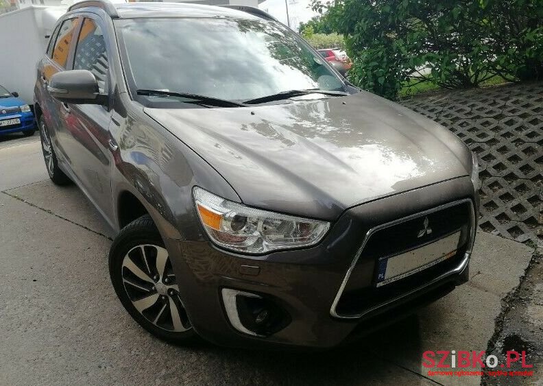 2014' Mitsubishi Outlander photo #1