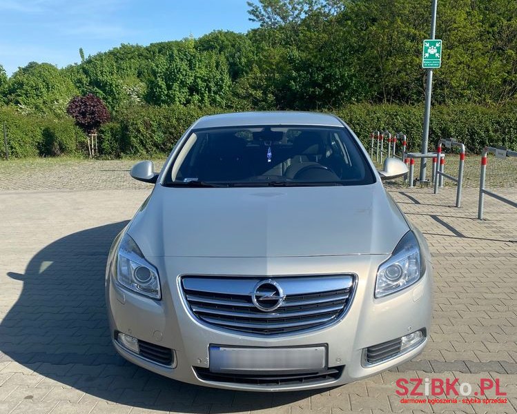2009' Opel Insignia 2.0 Cdti Edition photo #2