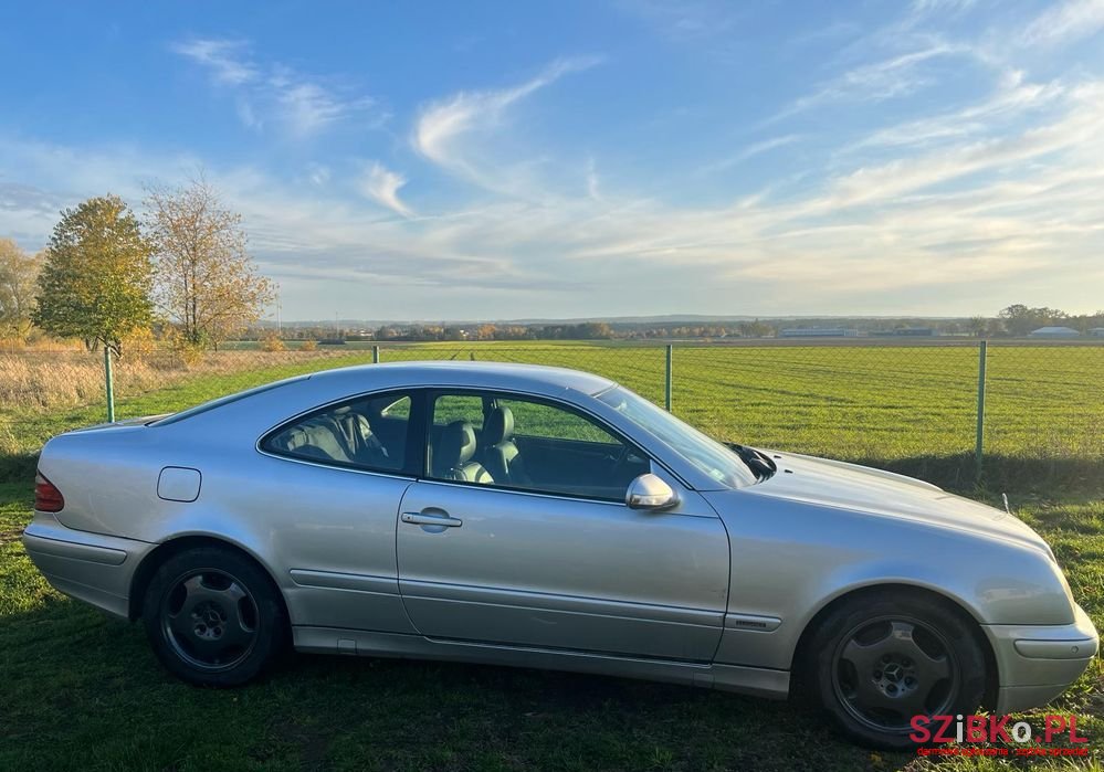 2002' Mercedes-Benz CLK 320 Elegance photo #4