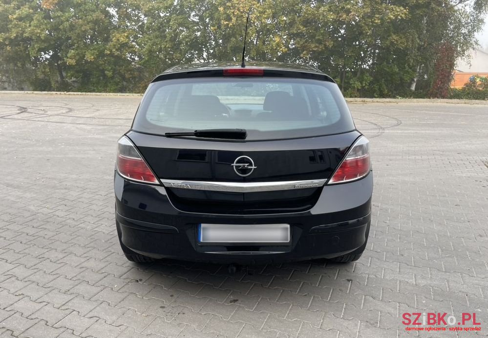 2008' Opel Astra photo #6