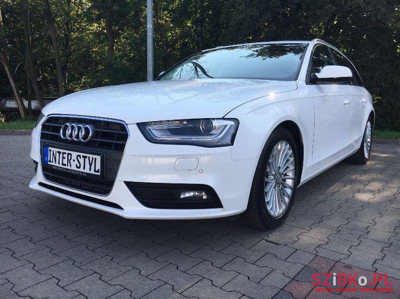 2012' Audi A4 photo #3