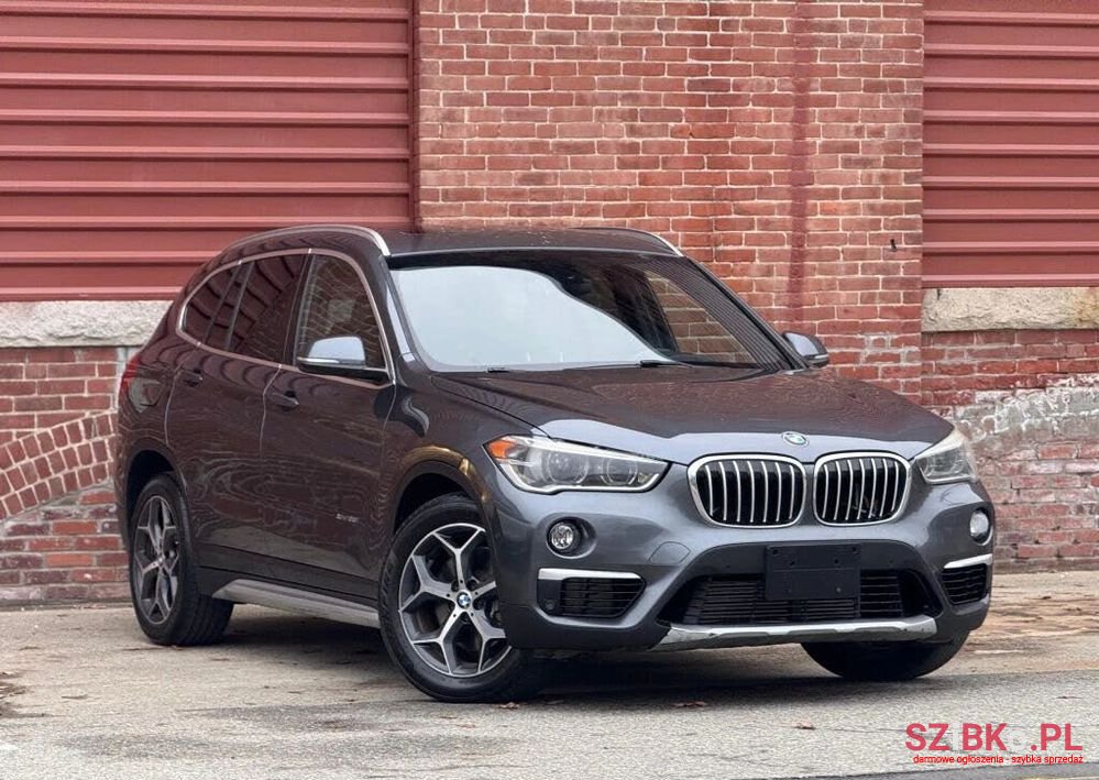 2017' BMW X1 photo #2