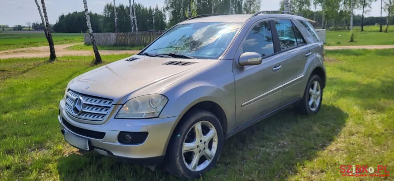 2006' Mercedes-Benz Ml photo #3
