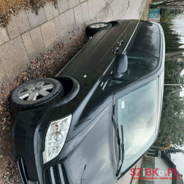 2011' Mercedes-Benz photo #2