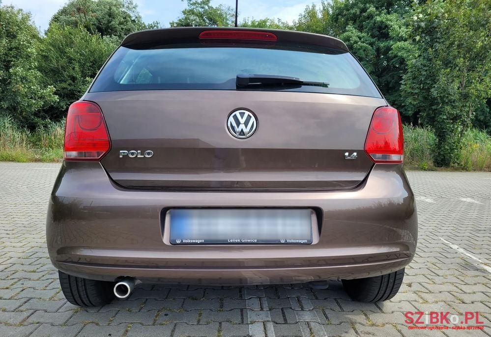 2013' Volkswagen Polo photo #5