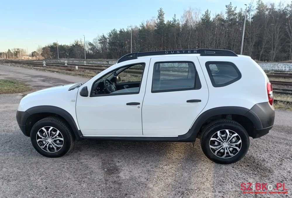 2014' Dacia Duster 1.6 16V 4X2 photo #6