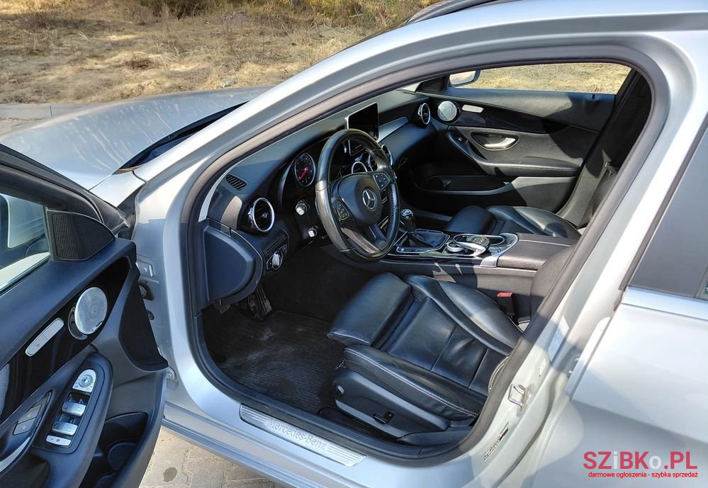 2016' Mercedes-Benz C-Class 200 photo #5