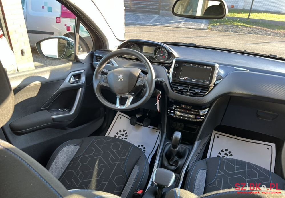 2017' Peugeot 2008 82 Vti Allure photo #6