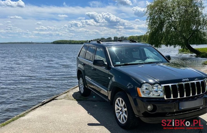2007' Jeep Grand Cherokee photo #1