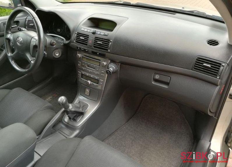 2006' Toyota Avensis photo #1