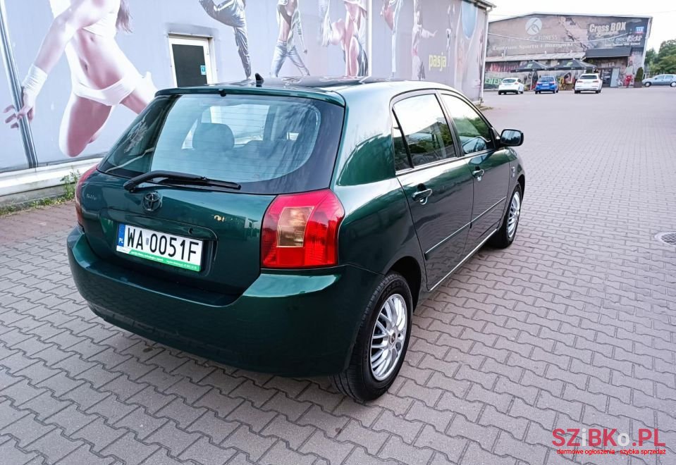 2004' Toyota Corolla photo #5