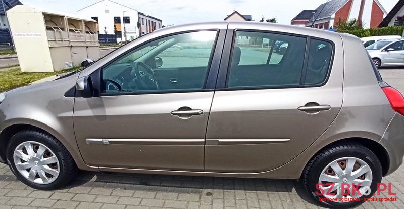 2012' Renault Clio 1.2 16V Alize photo #6