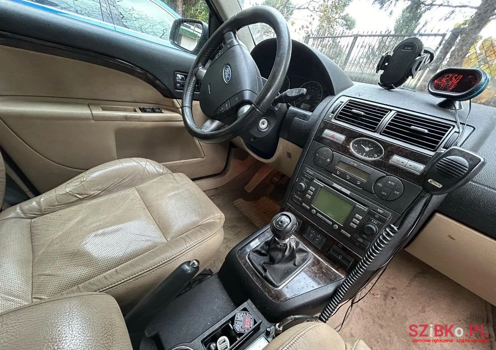 2007' Ford Mondeo 2.0 Tdci Ghia photo #6