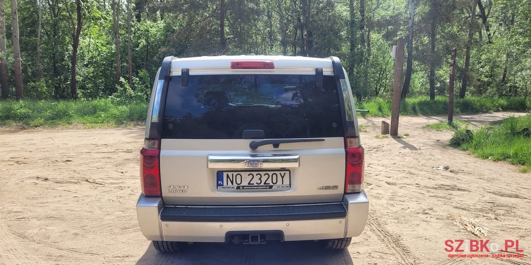 2006' Jeep Commander photo #2