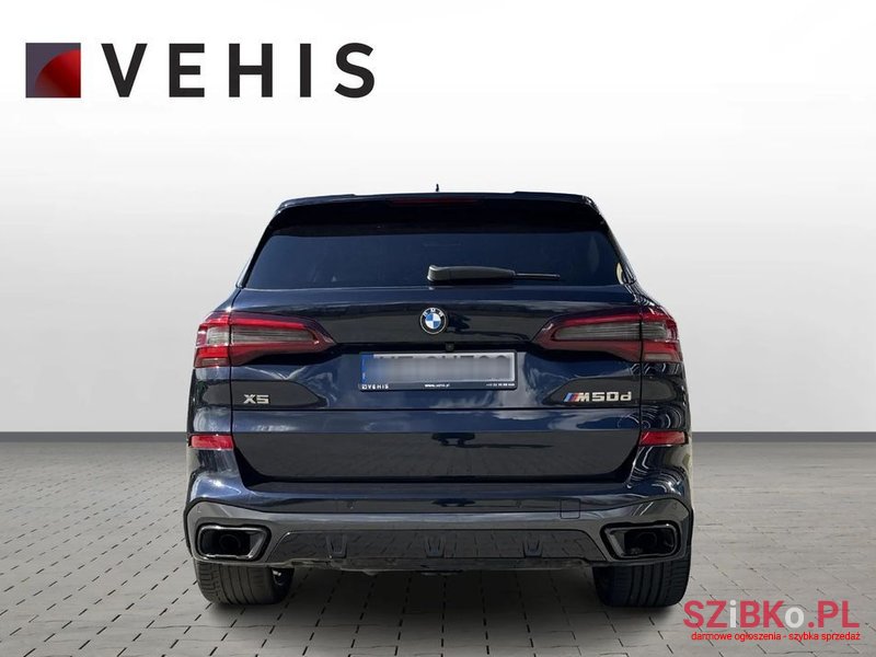2020' BMW X5 M M50D photo #3