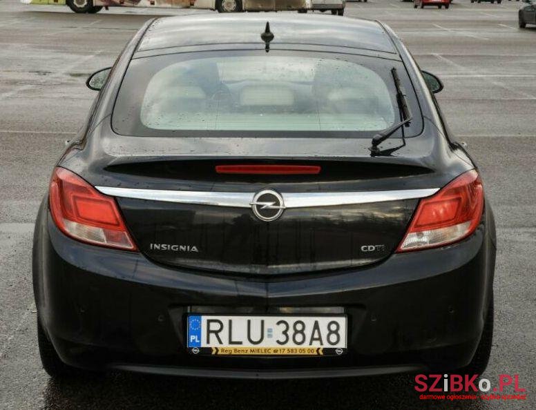 2010' Opel Insignia photo #1