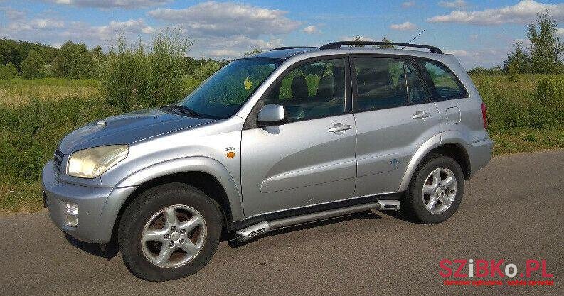 2003' Toyota Rav-4 photo #1